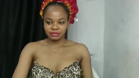 Snapshot of snowdrop5 chatting on February 23, 5:50 pm snowdrop5 online show from February 23, 5:50 pm