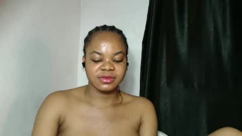 Snapshot of snowdrop5 chatting on February 24, 11:52 pm snowdrop5 online show from February 24, 11:52 pm