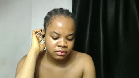 Snapshot of snowdrop5 chatting on March 1, 2:37 am snowdrop5 online show from March 1, 2:37 am