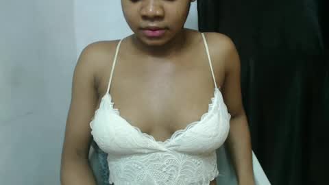 Snapshot of snowdrop5 chatting on March 6, 8:16 pm snowdrop5 online show from March 6, 8:16 pm