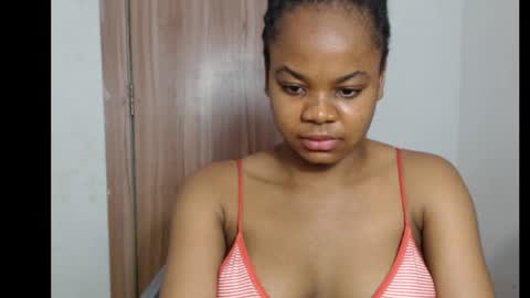 Snapshot of snowdrop5 chatting on September 9, 8:08 pm snowdrop5 online show from September 9, 8:08 pm