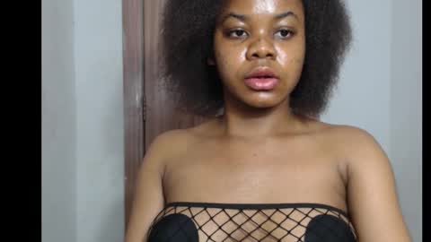 Snapshot of snowdrop5 chatting on September 25, 10:46 pm snowdrop5 online show from September 25, 10:46 pm