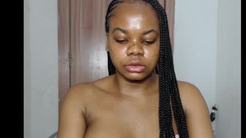 Snapshot of snowdrop5 chatting on October 2, 12:34 pm snowdrop5 online show from October 2, 12:34 pm