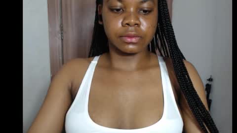 Snapshot of snowdrop5 chatting on October 10, 9:25 pm snowdrop5 online show from October 10, 9:25 pm