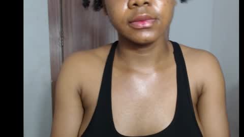 Snapshot of snowdrop5 chatting on October 20, 8:42 pm snowdrop5 online show from October 20, 8:42 pm