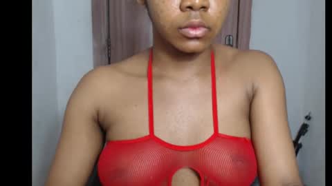 Snapshot of snowdrop5 chatting on November 15, 1:36 am snowdrop5 online show from November 15, 1:36 am