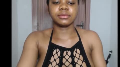 Snapshot of snowdrop5 chatting on November 16, 7:30 pm snowdrop5 online show from November 16, 7:30 pm