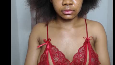 Snapshot of snowdrop5 chatting on November 19, 8:09 pm snowdrop5 online show from November 19, 8:09 pm