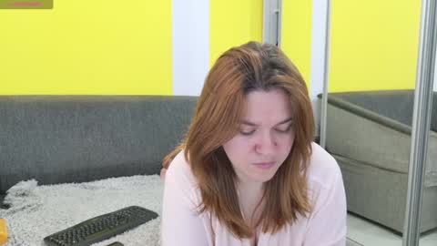 snowflakec online show from December 7, 9:44 pm