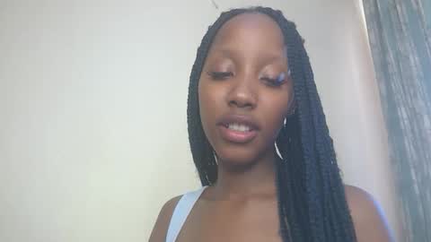 snowfox254 online show from October 20, 3:40 am