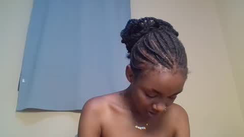 Snapshot of snowie_eyes chatting on November 9, 12:53 am Snowie eyes online show from November 9, 12:53 am