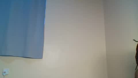 Snapshot of snowie_eyes chatting on December 15, 12:53 pm Snowie eyes online show from December 15, 12:53 pm