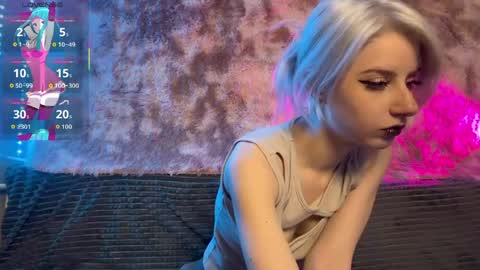 snowy_alice online show from May 7, 3:50 pm