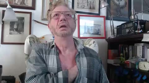 ImYourBitch online show from March 13, 6:25 pm