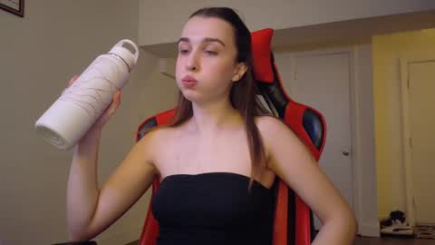 Snapshot of so_icy_ivy chatting on January 31, 3:20 am Babygirl Ivy online show from January 31, 3:20 am