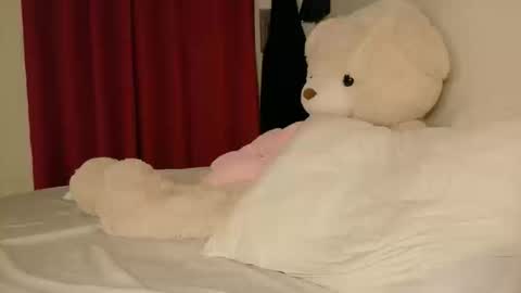 Snapshot of so_icy_ivy chatting on October 19, 12:11 am Babygirl Ivy online show from October 19, 12:11 am