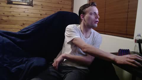 Snapshot of socalsmystery69 chatting on January 18, 4:16 am socalsmystery69 online show from January 18, 4:16 am