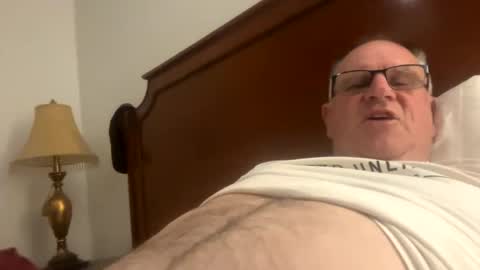 Snapshot of sofar06 chatting on December 15, 1:11 pm sofar06 online show from December 15, 1:11 pm