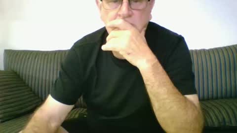 Snapshot of sofar06 chatting on January 12, 1:32 am sofar06 online show from January 12, 1:32 am