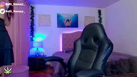 Snapshot of soffi_bunny_ chatting on January 9, 8:06 am soffi_bunny_ online show from January 9, 8:06 am