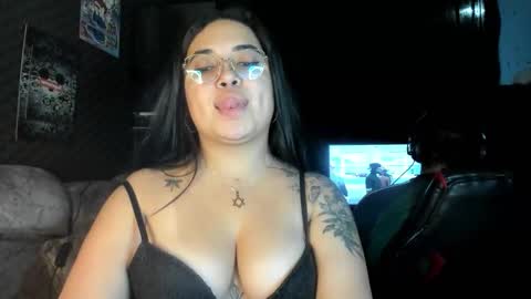 Snapshot of soffiia_x chatting on October 8, 3:59 am Sofia online show from October 8, 3:59 am