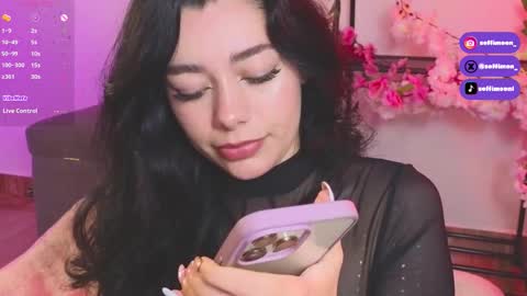 IG Soffimoon   I THANK YOU FOR LEAVING YOUR FOLLOW online show from September 11, 2:33 am