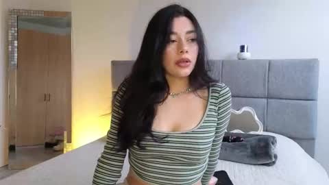 IG Soffimoon   I THANK YOU FOR LEAVING YOUR FOLLOW online show from February 23, 9:34 pm