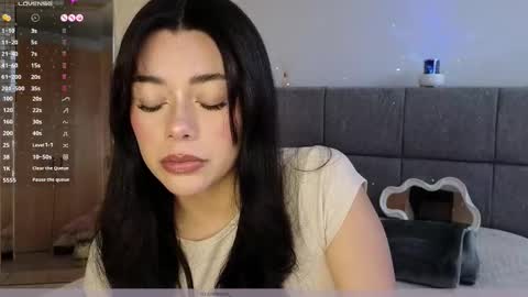 IG Soffimoon   I THANK YOU FOR LEAVING YOUR FOLLOW online show from March 6, 9:11 pm