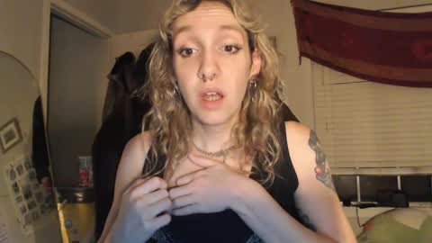 Lilytea online show from May 20, 7:14 am