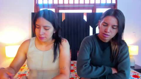 Snapshot of soffy_and_mia chatting on October 17, 12:08 pm soffy and mia online show from October 17, 12:08 pm