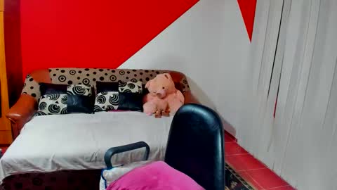 Snapshot of soffy_skye chatting on October 30, 5:31 am Soffy online show from October 30, 5:31 am