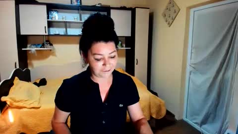 Soffy online show from June 6, 4:50 am