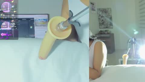 Snapshot of sofi__velez_ chatting on June 30, 5:14 pm Sofi online show from June 30, 5:14 pm