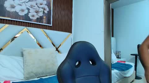 sofi_bigtits online show from November 11, 11:10 am