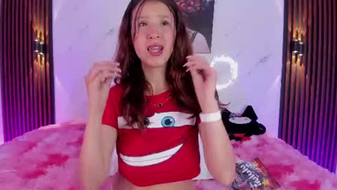 sofi_cuttie online show from June 12, 1:26 am