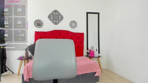 Snapshot of sofi_f_w chatting on October 2, 6:26 pm Sofi online show from October 2, 6:26 pm