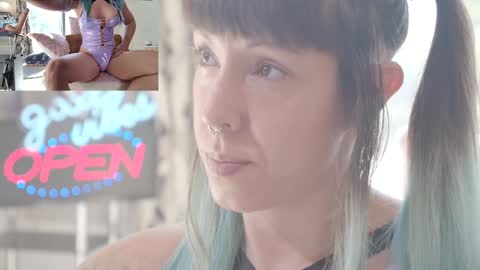 Sofi Mora online show from November 3, 2:40 pm