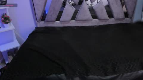 Sofi Noa online show from February 16, 5:37 am