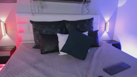 sofi_sp online show from January 10, 11:56 am