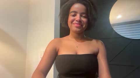 Sofi online show from April 26, 10:29 pm