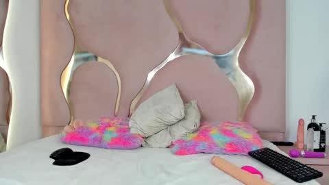 SOFIA online show from February 26, 4:58 am