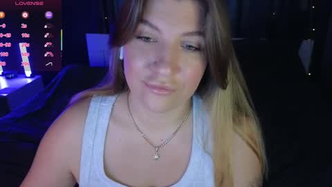 Snapshot of sofia__fairy chatting on March 6, 8:19 am Sofia Lush is active PVT is open Welcome to the world of pleasure online show from March 6, 8:19 am