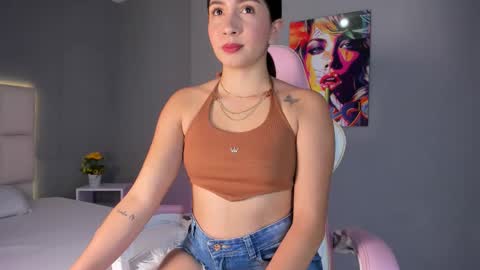 Snapshot of sofia__salazar chatting on January 16, 11:58 am sofia__salazar online show from January 16, 11:58 am