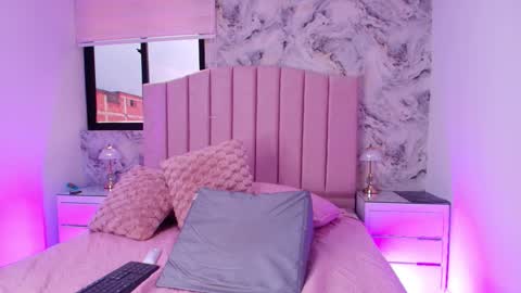 sofia gomes online show from January 5, 5:27 pm