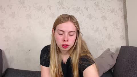 Sofia here online show from April 30, 12:06 am