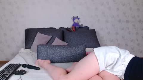 Sofia here online show from June 19, 12:04 am