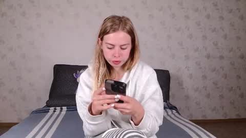 Snapshot of sofia_here chatting on July 13, 12:02 am Sofia here online show from July 13, 12:02 am