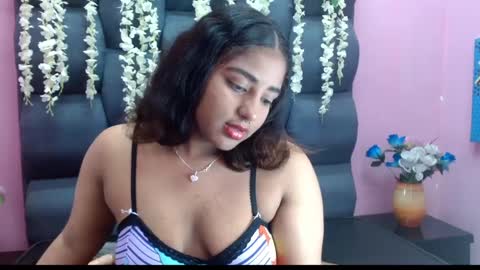 Snapshot of sofia_hernandeez_ chatting on February 9, 2:38 am Sofi online show from February 9, 2:38 am