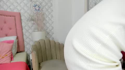 Snapshot of sofia_martinez9 chatting on May 8, 8:03 pm sofia_martinez9 online show from May 8, 8:03 pm