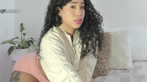 Snapshot of sofia_mendez01 chatting on January 24, 3:02 pm SofiONLYFANS sofia storm online show from January 24, 3:02 pm